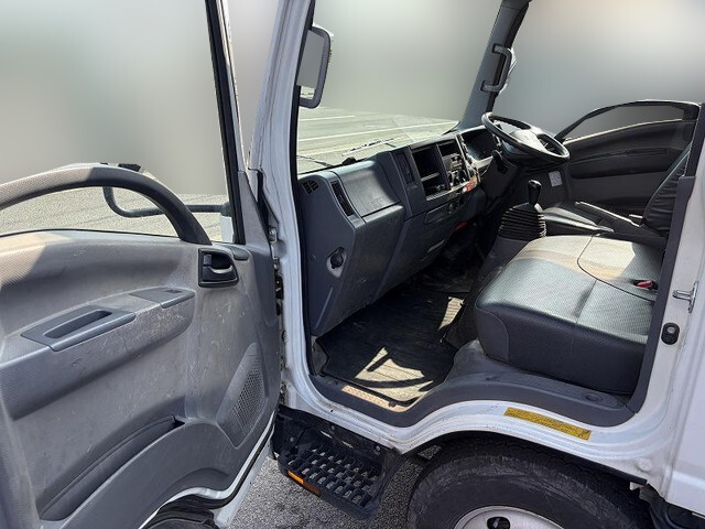 いすゞエルフクレーン3段小型（2t・3t）[写真14]