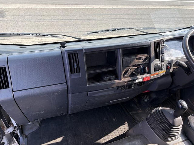 いすゞエルフクレーン3段小型（2t・3t）[写真16]