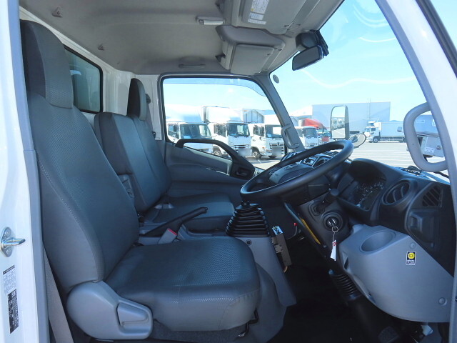 日野デュトロローダーダンプ小型（2t・3t）[写真19]