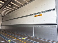 UDトラックスクオンアルミウイング大型（10t）[写真14]