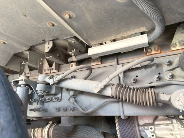 UDトラックスクオンアルミウイング大型（10t）[写真21]