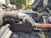 UDトラックスクオンアルミウイング大型（10t）[写真30]