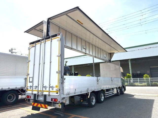 UDトラックスクオンアルミウイング大型（10t）[写真08]
