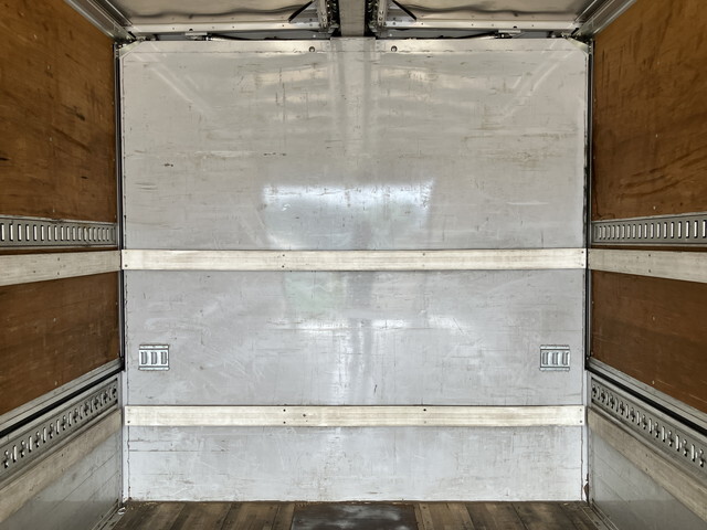 いすゞフォワードアルミウイング中型（4t）[写真19]