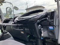 いすゞフォワードアルミウイング中型（4t）[写真33]