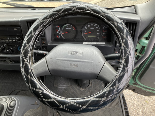 いすゞフォワードアルミウイング中型（4t）[写真33]