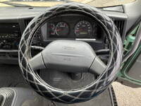 いすゞフォワードアルミウイング中型（4t）[写真34]