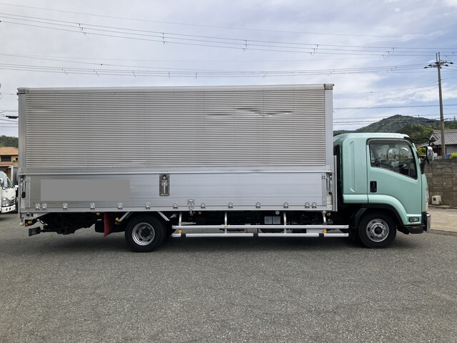 いすゞフォワードアルミウイング中型（4t）[写真06]