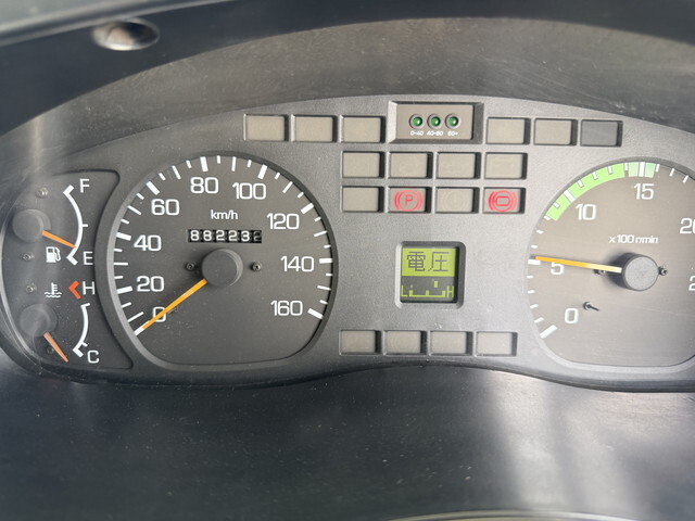 三菱スーパーグレートセルフローダー大型（10t）[写真09]