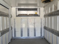 いすゞエルフ冷凍車（冷蔵車）小型（2t・3t）[写真11]