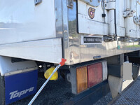 いすゞエルフ冷凍車（冷蔵車）小型（2t・3t）[写真37]