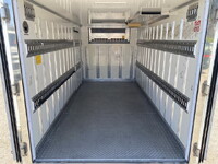 いすゞエルフ冷凍車（冷蔵車）小型（2t・3t）[写真10]