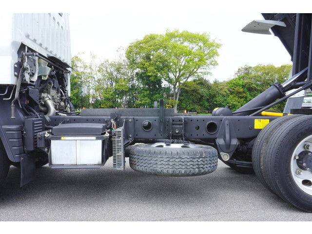 三菱ふそうキャンターダンプ小型（2t・3t）[写真18]