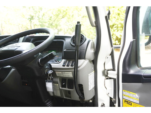 三菱ふそうキャンターダンプ小型（2t・3t）[写真29]