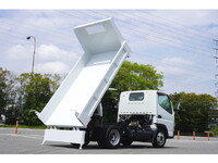 三菱ふそうキャンターダンプ小型（2t・3t）[写真37]