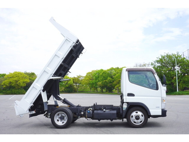 三菱ふそうキャンターダンプ小型（2t・3t）[写真06]