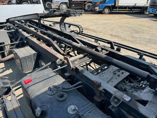 日野デュトロセーフティローダー小型（2t・3t）[写真19]