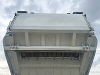 いすゞエルフパッカー車（塵芥車）小型（2t・3t）[写真15]