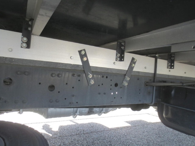 三菱ふそうファイター冷凍車（冷蔵車）中型（4t）[写真15]