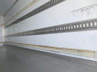 三菱ふそうファイター冷凍車（冷蔵車）中型（4t）[写真32]