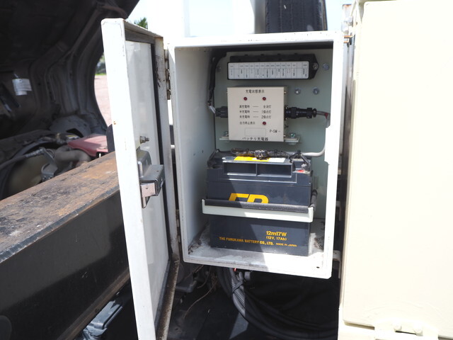 日野デュトロ高所作業車小型（2t・3t）[写真25]