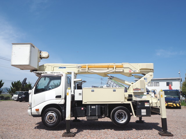 日野デュトロ高所作業車小型（2t・3t）[写真03]
