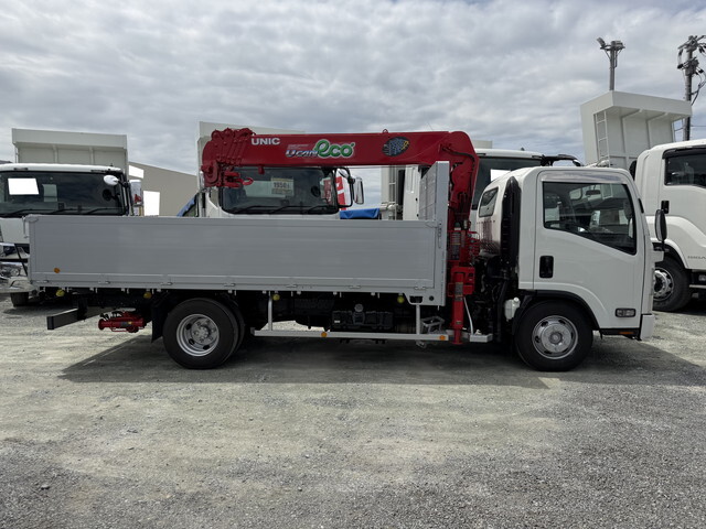 いすゞエルフクレーン6段小型（2t・3t）[写真04]