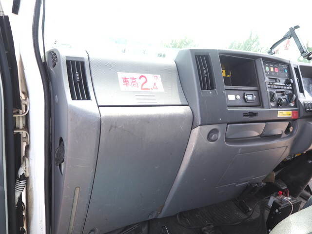 いすゞエルフ高所作業車小型（2t・3t）[写真29]