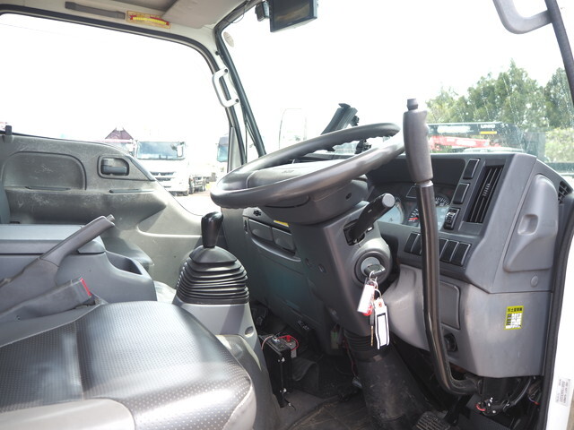 いすゞエルフ高所作業車小型（2t・3t）[写真32]