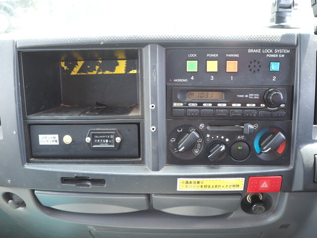 いすゞエルフ高所作業車小型（2t・3t）[写真37]