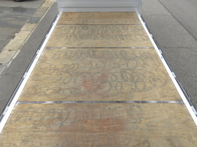 日野デュトロアルミウイング小型（2t・3t）[写真18]