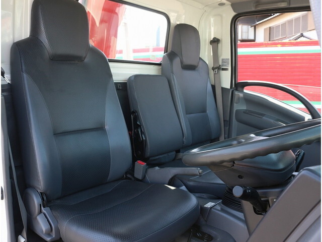 いすゞエルフクレーン3段小型（2t・3t）[写真23]