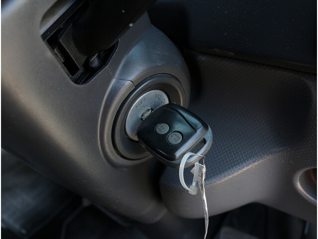 いすゞエルフクレーン3段小型（2t・3t）[写真32]