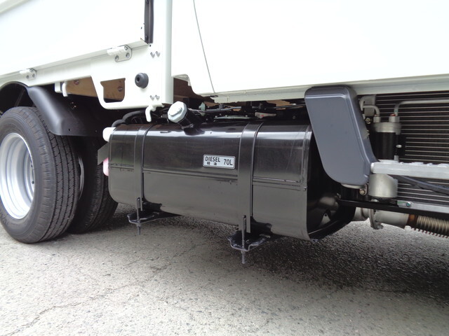 三菱ふそうキャンターダブルキャブ（Wキャブ）小型（2t・3t）[写真24]