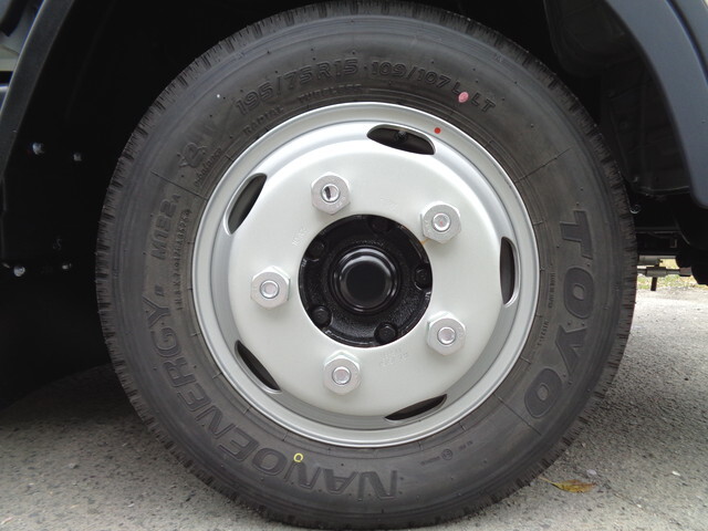 三菱ふそうキャンターダブルキャブ（Wキャブ）小型（2t・3t）[写真26]