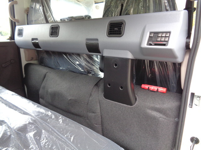 三菱ふそうキャンターダブルキャブ（Wキャブ）小型（2t・3t）[写真32]