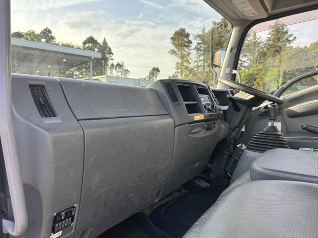 いすゞフォワードダンプ中型（4t）[写真17]