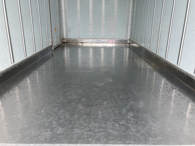 いすゞエルフ冷凍車（冷蔵車）小型（2t・3t）[写真14]