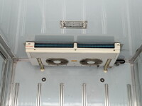 いすゞエルフ冷凍車（冷蔵車）小型（2t・3t）[写真18]