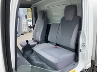 いすゞエルフ冷凍車（冷蔵車）小型（2t・3t）[写真31]