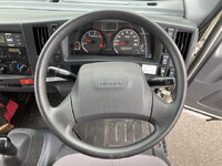 いすゞエルフ冷凍車（冷蔵車）小型（2t・3t）[写真34]