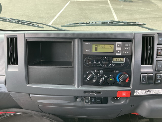 いすゞエルフ冷凍車（冷蔵車）小型（2t・3t）[写真35]