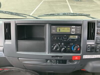 いすゞエルフ冷凍車（冷蔵車）小型（2t・3t）[写真36]