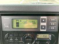 いすゞエルフ冷凍車（冷蔵車）小型（2t・3t）[写真37]