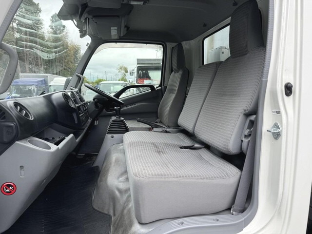 トヨタダイナ冷凍車（冷蔵車）小型（2t・3t）[写真32]