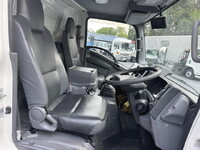 いすゞエルフ保冷バン小型（2t・3t）[写真14]