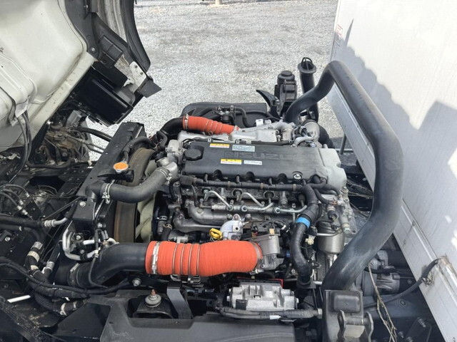 いすゞエルフ保冷バン小型（2t・3t）[写真16]