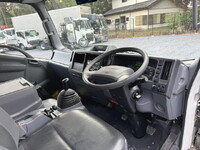 いすゞエルフ保冷バン小型（2t・3t）[写真24]