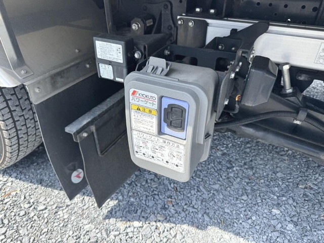 いすゞエルフ保冷バン小型（2t・3t）[写真26]