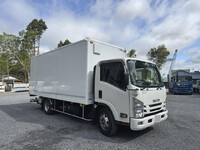 いすゞエルフ保冷バン小型（2t・3t）[写真04]